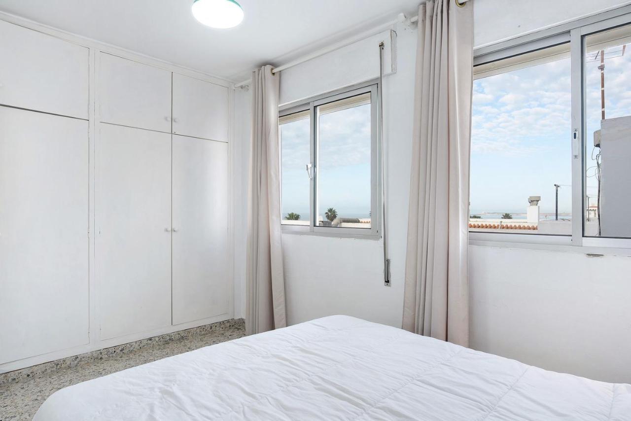 Atico Conil Vistas - Solo Familias Apartment Conil De La Frontera Luaran gambar